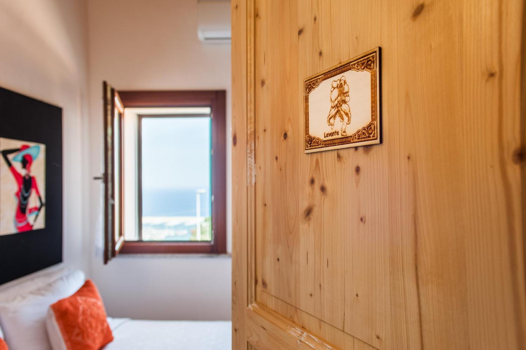 La Casa Di Mannazzotta 2 Bed and Breakfast Castelsardo Eksteriør billede
